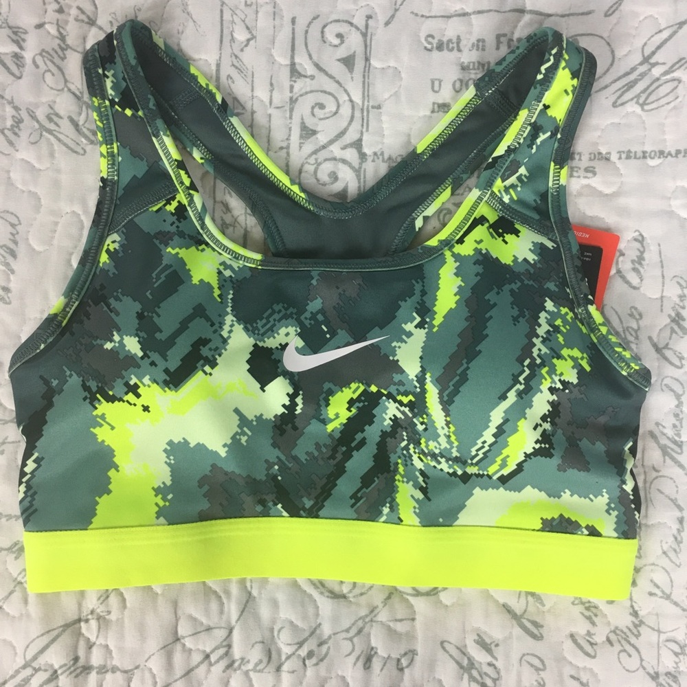 Nike pro camo sports bra